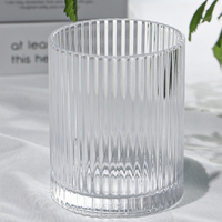 Tasse transparente personnalisée pour bar de fête à usage domestique vente en gros d'usine de tasse en verre résistant à la chaleur whisky classique en forme de rayure