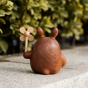 Diffuseur de parfum pour voiture en bois Totoro, couleur bois naturel, décoration de bureau, cadeau - Product Image 4