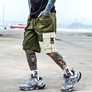 Shorts cargo baggy décontractés pour hommes avec sangle latérale, boucle, poche zippée, multi-poches, personnalisables - Product Image 4