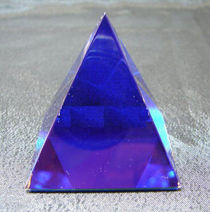Pirámide de Cristal Azul de Egipto MH-F0123 - Product Image 2