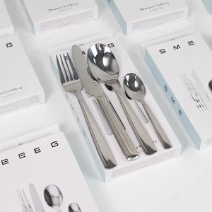 ชุดช้อนส้อมสเตนเลสสตีล Smeg 4 ชิ้น มีด ส้อม ช้อน สำหรับสเต็กและของหวาน - Product Image 4