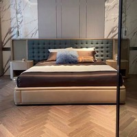 Lit de luxe en cuir double king size à cadre en bois contemporain-Haut de gamme, pour suite familiale, ensemble chambre à