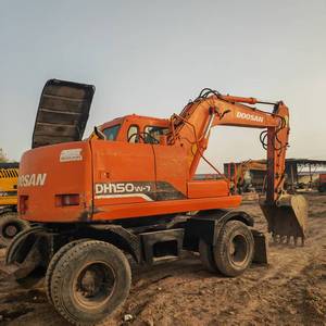Excavatrice sur pneus Doosan DH150w-7 de 15 tonnes, peinture d'origine, moteur d'origine. - Product Image 1