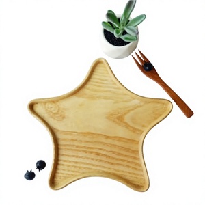 Plateau de service en bois naturel en forme d'étoile, couleur claire, pour collations, fruits, desserts, apéritifs, fabriqué au Vietnam - Product Image 1