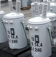 Transformateur monophasé immergé dans l'huile de 15 kVA pour montage en poteau, 13,2 kV vers 120/240 V, pour l'alimentation électrique des foyers ruraux