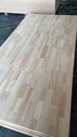 Vente en gros directe usine : Planche de bois d'hévéa à grain uniforme et faible taux de défauts pour projets de menuiserie intérieure
