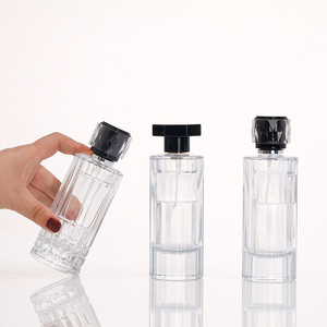 Botella de Perfume Cuadrada de Vidrio Transparente de 100 ml con Pulverizador, Marca Qicheng, Impresión Serigráfica, en Oferta - Product Image 6