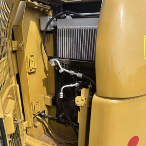 รถขุดมือสอง แคตเตอร์พิลลาร์ 306 พร้อมใบมีด รถขุดแคตเตอร์พิลลาร์ 306d 306 มือสอง ผลิตในญี่ปุ่น - Product Image 4