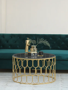 Table basse moderne et élégante en fer doré avec cadre et dessus en verre pour salon ou restaurant Table en verre dernier cri - Product Image 3