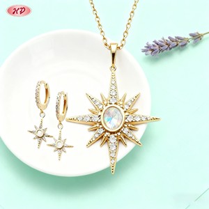Hengdian <strong>Jewelry</strong> 18K Gold Plated Sunburst Iridescent Zircon Fashion <strong>Jewelry</strong> <strong>Sets</strong> Wholesale Women's Evening/Dating/Party Looks - Product Image 4