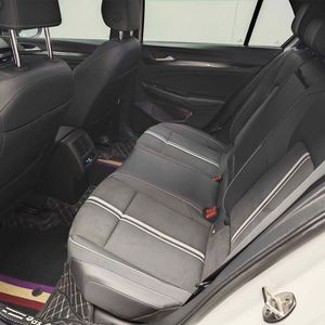 Oferta Especial: <span class=keywords><strong>Volkswagen</strong></span> <span class=keywords><strong>Golf</strong></span> <span class=keywords><strong>2023</strong></span> Facelift 280TSI DSG R-Line Lite Gasolina, <span class=keywords><strong>Precio</strong></span> Económico, 5 Plazas, Hatchback, Autos VW Usados - Product Image 6