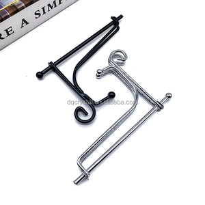 Venta al por mayor soportes de <span class=keywords><strong>metal</strong></span> de losa de cristal <span class=keywords><strong>natural</strong></span> soportes de cristal de base de corazones de cristal para la decoración - Product Image 5