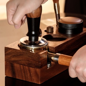 Estación de Apisonado de Café Kingze de 58 mm, Soporte para Portafiltro de Espresso de Madera de Nogal, Organizador de Herramientas para Barista, para Uso <span class=keywords><strong>en</strong></span> Casa, Cafetería o Bar - Product Image 2