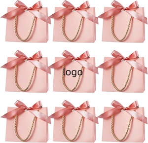 Bolsa de Papel de Lujo Reutilizable y Ecológica Personalizada con Asa de Cinta para Joyería y Pequeños Negocios - Product Image 1