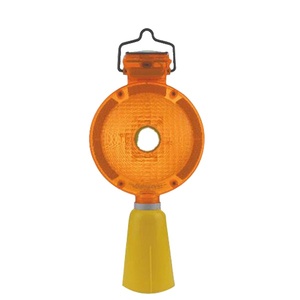 Accessoires de signalisation routière à énergie solaire pour cônes de signalisation - Product Image 1
