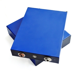 ผู้ผลิตจัดหาแบตเตอรี่ LFP 3.2V 100AH 110Ah แบตเตอรี่แบบสี่เหลี่ยมชาร์จได้ แบตเตอรี่ลิเธียมไอออนกำลังสูง - Product Image 1