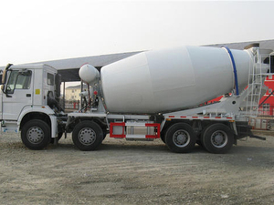 SINOMADA – camion mélangeur de béton 8x4 336HP 371HP - Product Image 5
