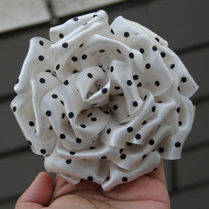 Accessoires pour <span class=keywords><strong>cheveux</strong></span> sportifs en tissu à pois noirs et blancs de style français, bord brûlé, fleur de camélia, DIY, élastique pour <span class=keywords><strong>cheveux</strong></span>, corde à <span class=keywords><strong>cheveux</strong></span> - Product Image 3