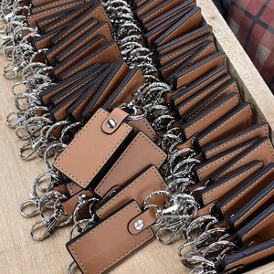 Nguồn Nhà Máy Hot Stamp Da Móc Chìa Khóa Tùy Chỉnh <span class=keywords><strong>Keyring</strong></span> Laser In Ấn Logo Da Dập Nổi Keychain - Product Image 4