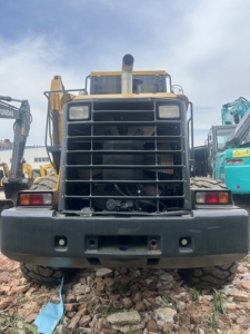 Chargeuse sur pneus Komatsu WA380 d'occasion, faible kilométrage, force de creusement puissante, machinerie lourde pour l'exploitation minière en carrière avec godet renforcé - Product Image 3