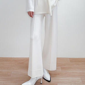 Nouvelle Collection Automne-Hiver : Robes Classiques Polyvalentes en Cachemire Pur Tricoté pour Femme, avec Taille Élastique et Coupe Ample, Confectionnées avec une Couture Quatre Aiguilles - Product Image 4