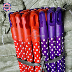 Palo de escoba de madera de 120cm para mercado de Brasil <span class=keywords><strong>con</strong></span> cubierta de PVC, recogedor y fregona, uso de plástico y cabeza de escoba de PP - Product Image 2