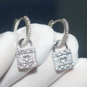 E2938 Pendientes colgantes con cierre de oro blanco y cristal con corte de corazón para mujer, regalo, joyería bonita y a la moda - Product Image 4
