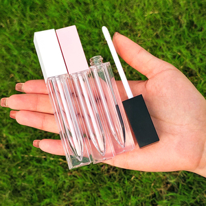 3ml 5ml 7ml 8ml 10ml, tubes de brillant à lèvres carrés en plastique or rose pour cosmétiques, emballage avec baguettes en stock - Product Image 2
