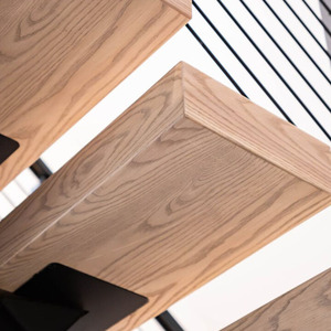Escaliers flottants de luxe européens Marchepieds en verre et en bois avec lumière LED Echelle suspendue pour la rénovation des escaliers intérieurs - Product Image 5