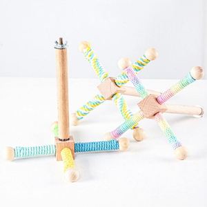 ของเล่นนกแขวนทำจากไม้ ทนทาน หมุนได้ มีที่นั่ง ที่แกว่ง และกังหันลม สำหรับนกแก้ว เป็นมิตรกับสิ่งแวดล้อม ทันสมัย เสริมสร้างปฏิสัมพันธ์กับสัตว์เลี้ยง - Product Image 4
