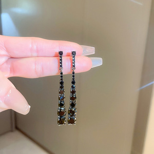 Orecchini Lunghi Eleganti per Donne, Accessori per Orecchie Semplici e alla Moda per Uso Quotidiano - Product Image 6