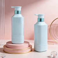 Flacon pompe carré en PET argenté électrolytique de 600 ml pour cosmétiques, idéal pour le lavage corporel, le shampoing et les soins de la peau