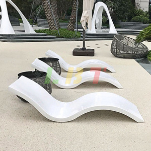 Chaise de plage en fibre de verre Libit LBT 4512, finition gelcoat, durable, pour extérieur, piscine, resort, hôtel - Product Image 1