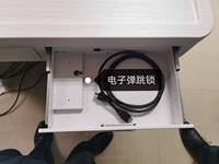 Mobilier pour salle de classe universitaire Pupitre pour professeur Table de classe pour présentateur, podium interactif IoT