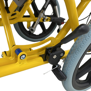 Fauteuil roulant manuel léger en aluminium personnalisé Careme CA958-38, pliable, certifié CE, pour la physiothérapie, les personnes âgées et les personnes handicapées - Product Image 4