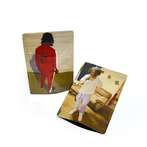 Bolsas de Embalaje Holográficas de 3.5g con Lámina Láser para Dulces, Snacks y Alimentos, Bolsa de Mylar con Cierre Vertical y Forma Irregular - Product Image 3