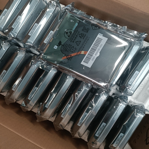 Disco Duro NAS Rojo de 2 TB WD20EFAX de 3,5 Pulgadas SATA 6 Gb/s 5400 RPM 256 MB, Almacenamiento de Escritorio HDD para NAS, Almacenamiento Personal en la Nube para Fotos y Vídeos - Product Image 1