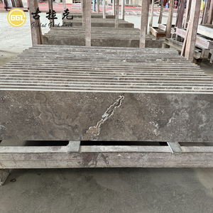 Marches d'escalier en travertin gris argenté sur mesure, pierres vieillies à coupe transversale pour la décoration d'escaliers de villas et bâtiments vintage - Product Image 6