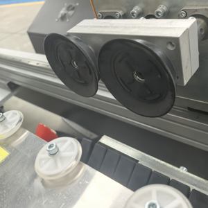 Isolierglas-Versiegelungsmaschine Automatische Silikon-Dichtmittelmaschine Produktionslinie für Doppel- und Dreifachverglasung - Product Image 4