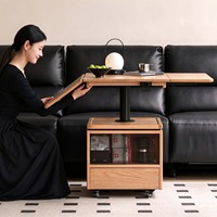 Table basse relevable moderne ATUNUS avec rangement asymétrique, réglage électrique de la hauteur, plateau en bois pour salon