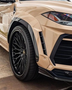 ชุดแต่งคาร์บอนไฟเบอร์สไตล์ ZNDR KH สำหรับ URUS รุ่นอัพเกรด ประกอบด้วยลิ้นหน้า สเกิร์ตข้าง ดิฟฟิวเซอร์ สปอยเลอร์ ซุ้มล้อ ฝากระโปรง และกันชน - Product Image 5