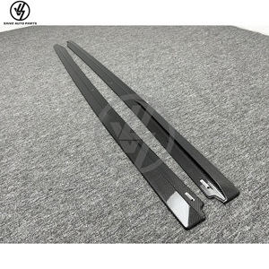 Nouvelle conception de jupes latérales en fibre de carbone pour Audi R8 V10 2016-2018, finition brillante sergé, reproduction fidèle 1:1 - Product Image 2