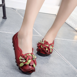 Chaussures plates décontractées rétro élégantes pour femme, style ethnique Oxford, chaussures <span class=keywords><strong>compensées</strong></span> florales, chaussures en cuir véritable verni pour femmes âgées - Product Image 6