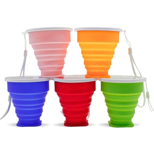 Gobelet d'eau pliable en silicone créatif et portable, design classique avec couvercle télescopique pour le camping, les voyages, les sports et la randonnée, cadeau idéal - Product Image 2