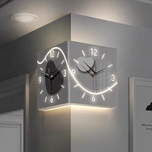Reloj de pared moderno con luz LED de doble cara, fácil de colgar, sin necesidad de taladrar, pantalla de aguja, elegante Naturaleza muerta para sala de estar - Product Image 1