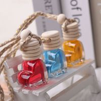 Diffuseur de parfum moderne en verre liquide pour voiture, à suspendre au rétroviseur ou sur la grille d'aération, désodorisant multi-parfums pour l'intérieur de la voiture
