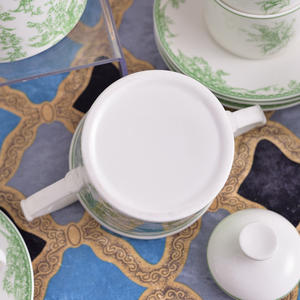 Nouvel ensemble de thé en porcelaine et en os de Chine à motif de muguet vert, 15 pièces - Product Image 4