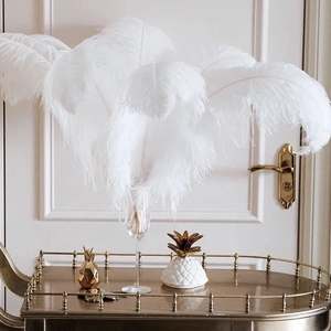 Plumes d'autruche naturelles, <span class=keywords><strong>panache</strong></span> de plumes d'autruche pour décoration de centre de table de fête de mariage (blanc, 25-30cm) - Product Image 1