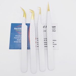 Pince à cils en acier inoxydable de qualité supérieure avec logo personnalisé avec pointe plaquée or Volume optimal enduit de couleur blanche durable - Product Image 1