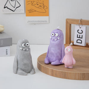 Yuyang gros fait à la main <span class=keywords><strong>dessin</strong></span> <span class=keywords><strong>animé</strong></span> argile drôle saleté homme monstre mignon ménage aromathérapie bougie parfumée pour la décoration de la maison - Product Image 4